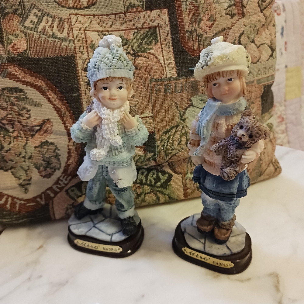 Two Miro Of Madrid Vintage Figurines, Rare 1999 Resin Children Sculptures